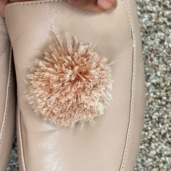 MICHAEL Michael Kors Fara Pom Pom Flat Loafers, Oyster Size 9 - Picture 2 of 8